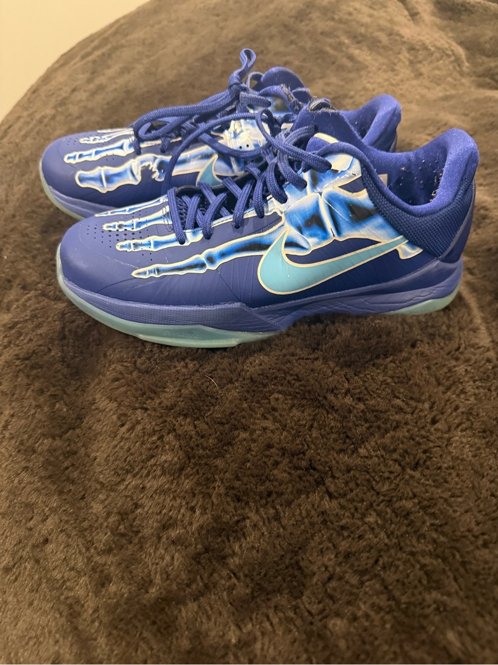 Nike Kids' Blue and Light Blue Skeleton Graphic Sneakers - Picture 2 of 4
